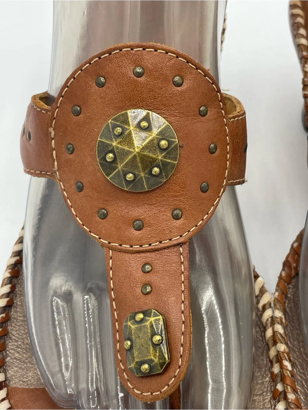 Clarks Artisan Brown Leather Wedge Thong Sandals with Decorative Studs